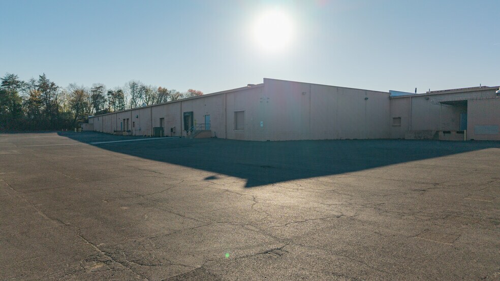 More Photos Of 805 N Black Horse Pike, Blackwood Distribution For Lease