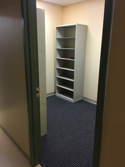 More Photos Of 3 Professional Dr, Alton Office For Lease