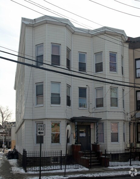 More Photos Of , Mount Vernon Multifamily For Sale
