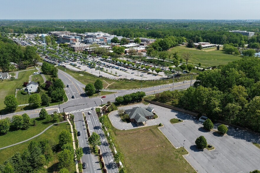 More Photos Of 7405 Maple Lawn Blvd, Fulton Bank For Sale