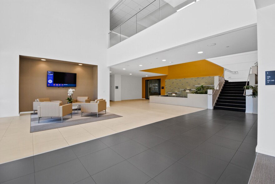 More Photos Of 3111 N Tustin Ave, Orange Office For Lease