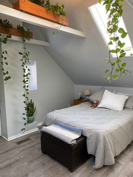 More Photos Of 1460 W Huron St, Chicago Apartments For Sale