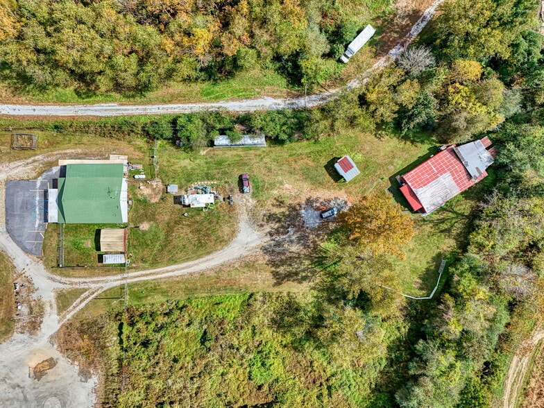 More Photos Of 4033 Geer Hwy, Cleveland General Retail For Sale