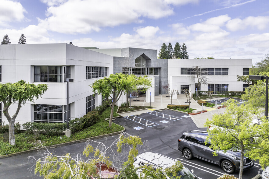 Primary Photo Of 2220 Douglas Blvd, Roseville Office For Lease