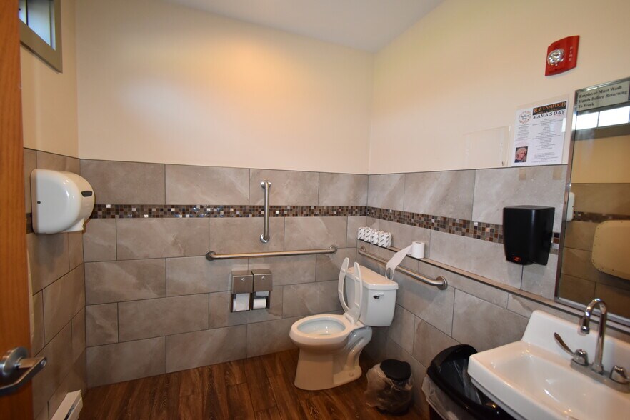 More Photos Of 1021 Rt-146, Clifton Park Restaurant For Sale