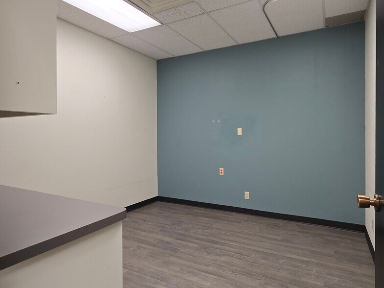 More Photos Of 4201 Camp Bowie Blvd, Fort Worth Medical For Lease