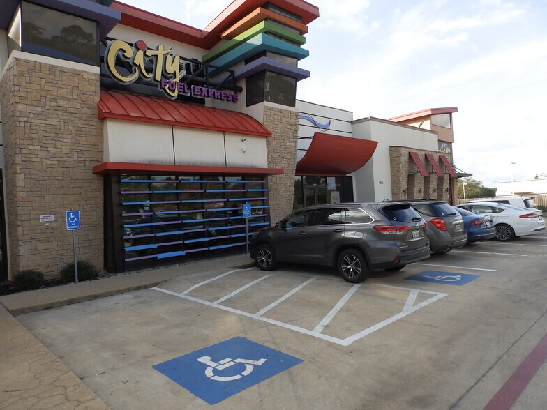 More Photos Of 7205 S Broadway Ave, Tyler Fast Food For Lease
