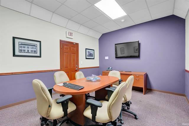 More Photos Of 2359 16th St, Bedford Office For Sale