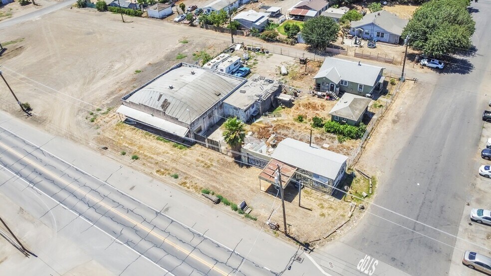 More Photos Of 108 D St, Westley Specialty For Sale