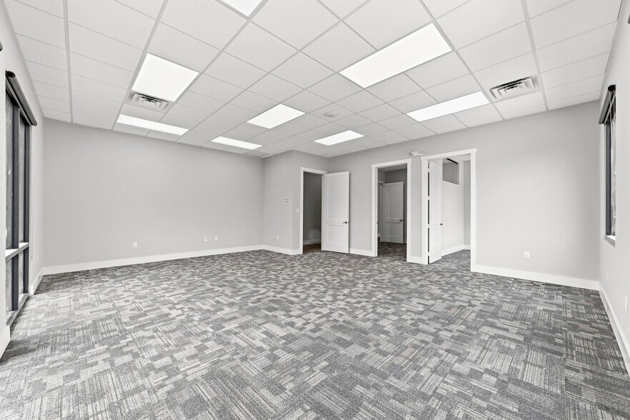 More Photos Of 28809 Hardin Store Rd, Magnolia Office For Lease