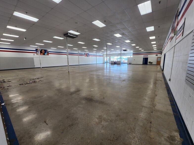 More Photos Of 1301-1349 W Floyd Baker Blvd, Gaffney Unknown For Lease