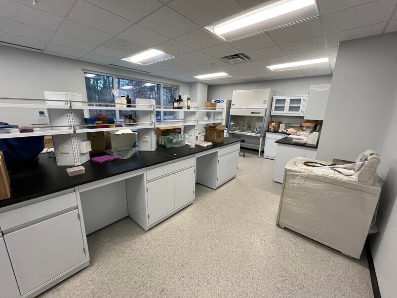 More Photos Of 1501 Maple Ave, Richmond Medical For Lease