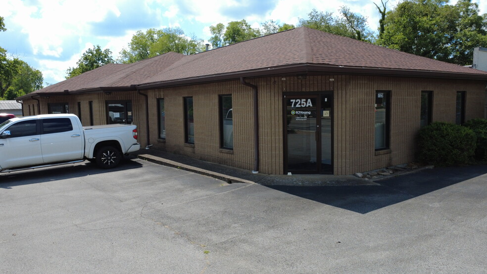 More Photos Of 725 S Church St, Murfreesboro Medical For Sale
