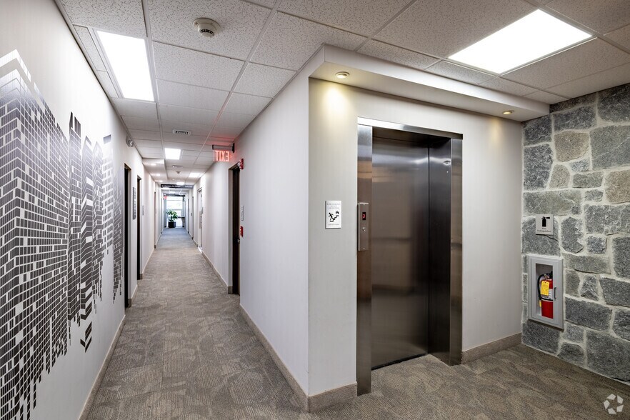 More Photos Of 315 Walt Whitman Rd, Huntington Station Office For Lease