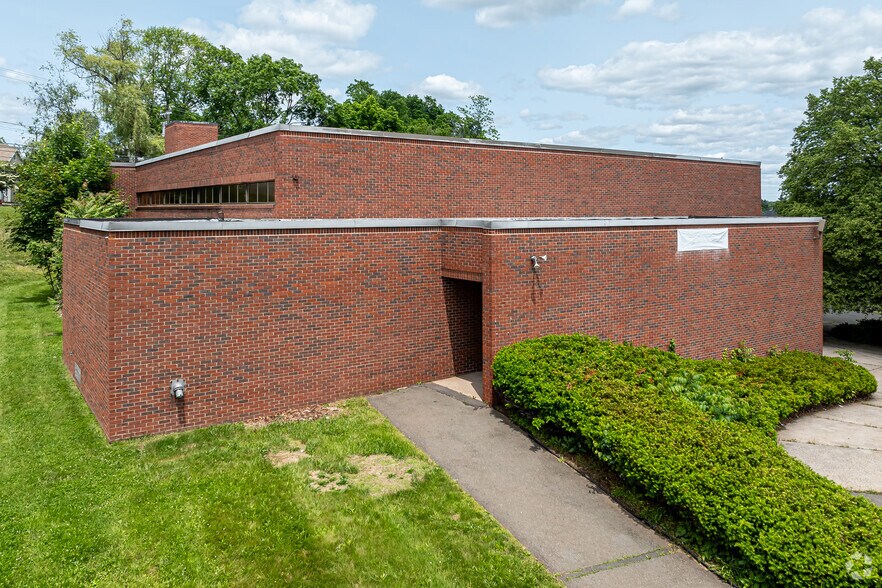 More Photos Of 655 East St, New Britain Religious Facility For Sale