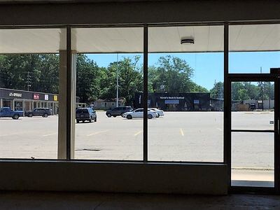 More Photos Of 653 E Madison Ave, Bastrop General Retail For Lease