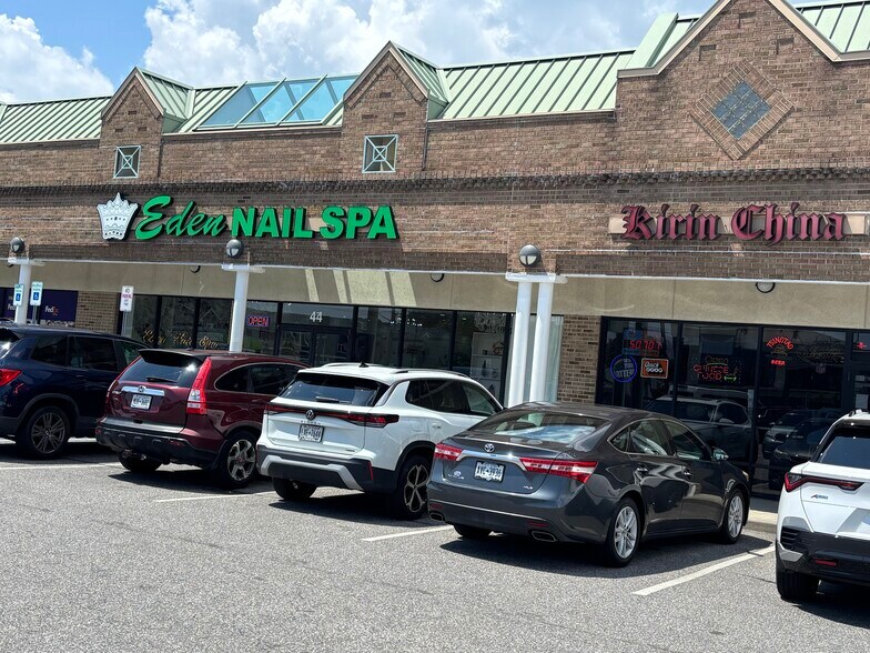 More Photos Of 36-84 E Sunrise Hwy, Lindenhurst Storefront Retail Office For Lease