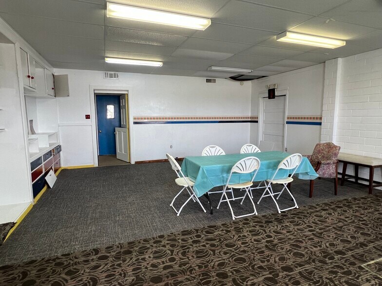 More Photos Of 1715 Market St, Baytown Religious Facility For Sale