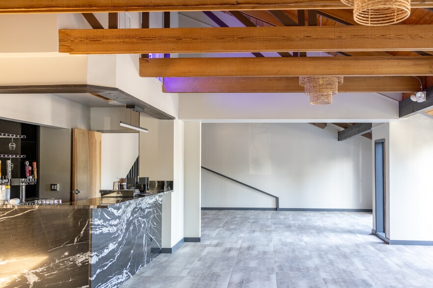 More Photos Of 9225 SW Allen Rd, Portland Restaurant For Sale