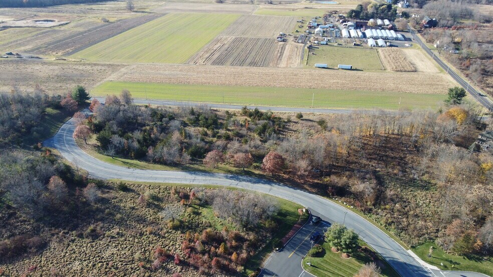 More Photos Of 93 93 - 9 Hawkins, Montgomery Land For Sale
