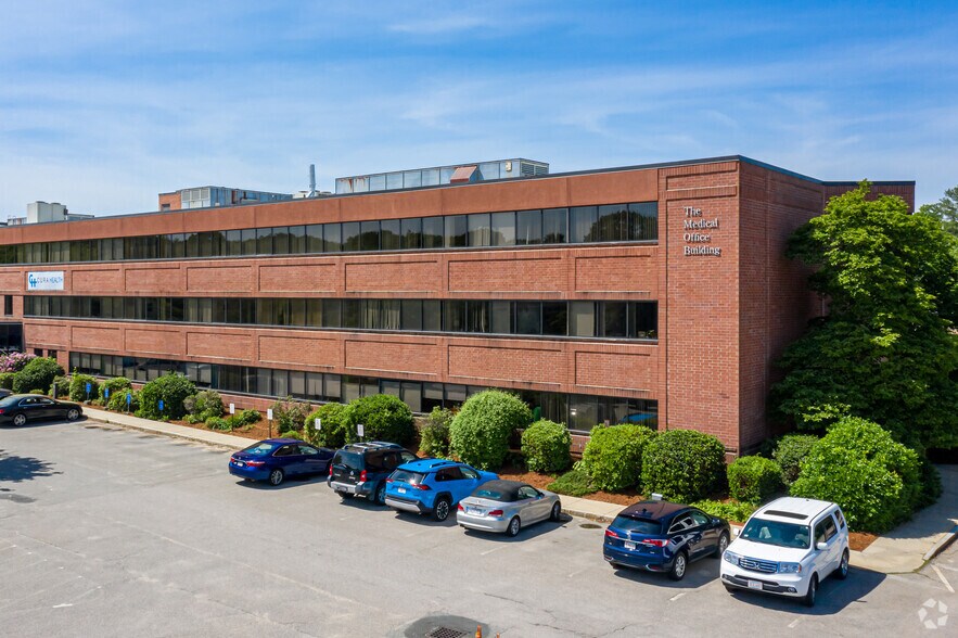 More Photos Of 909 Sumner St, Stoughton Medical For Lease