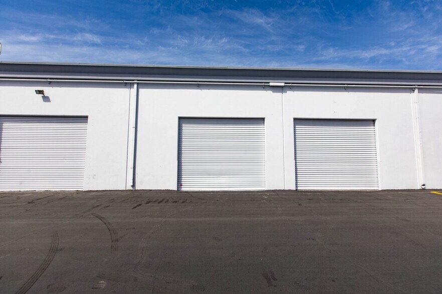 More Photos Of 9249-9272 Archibald Ave, Rancho Cucamonga Warehouse For Sale