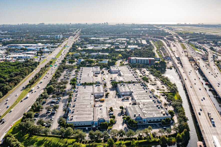 More Photos Of 2830 W State Road 84, Fort Lauderdale Flex For Sale