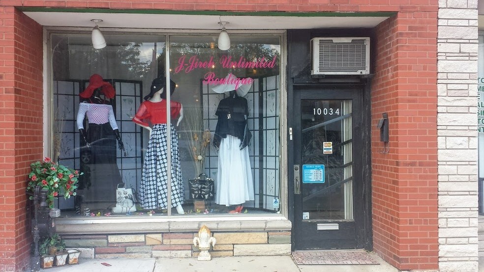 10036 S Western Ave, Chicago, IL 60643 Storefront Retail Residential