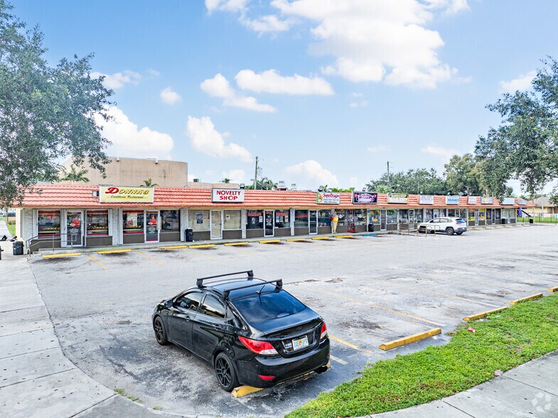 More Photos Of 4200-4248 NW 12th St, Lauderhill Storefront Retail Office For Lease