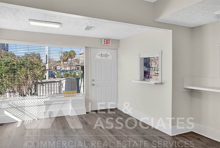 More Photos Of 138 E Gore St, Orlando Medical For Sale