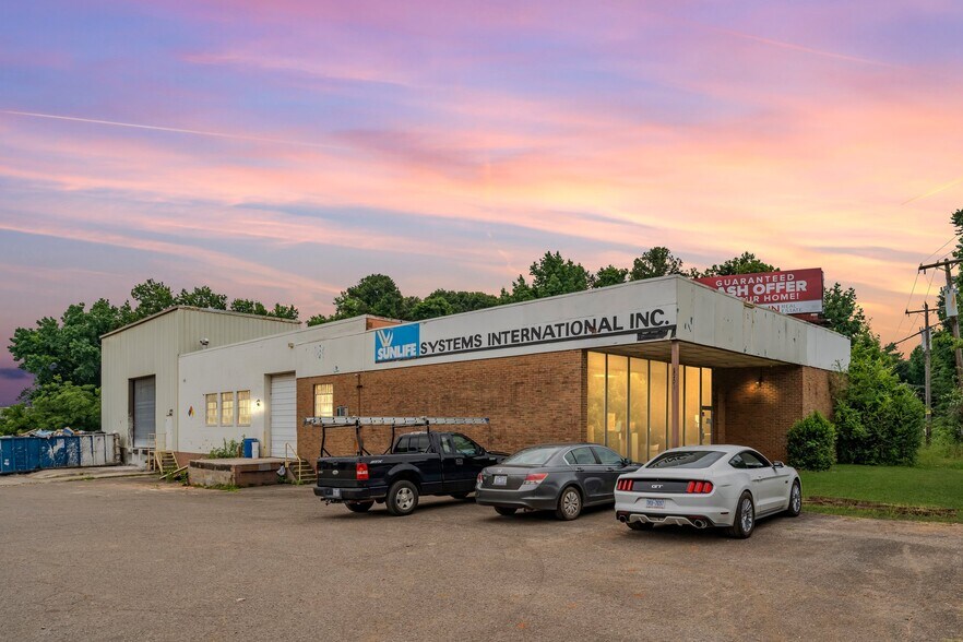 More Photos Of 5301 Nations Crossing Rd, Charlotte Warehouse For Sale