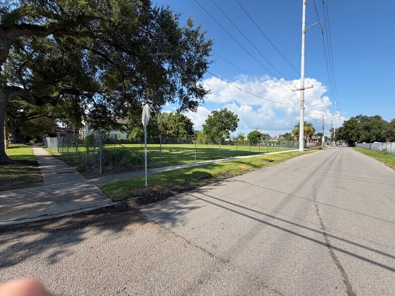 More Photos Of 4338 Elysian Fields Ave, New Orleans Land For Sale