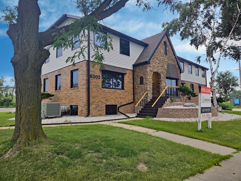Primary Photo Of 6302 Odana Rd, Madison Office Residential For Lease