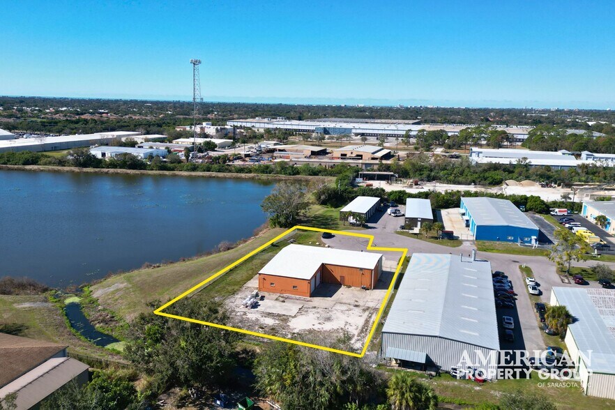More Photos Of 6099 Deacon Rd, Sarasota Warehouse For Sale