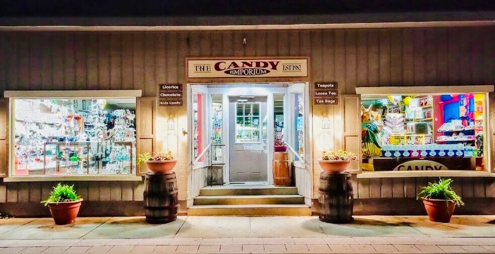 More Photos Of 58 W Main St, Nashville Storefront For Sale