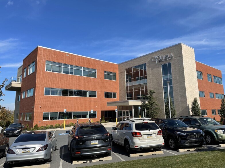 More Photos Of 4600 Lena Dr, Mechanicsburg Office For Lease