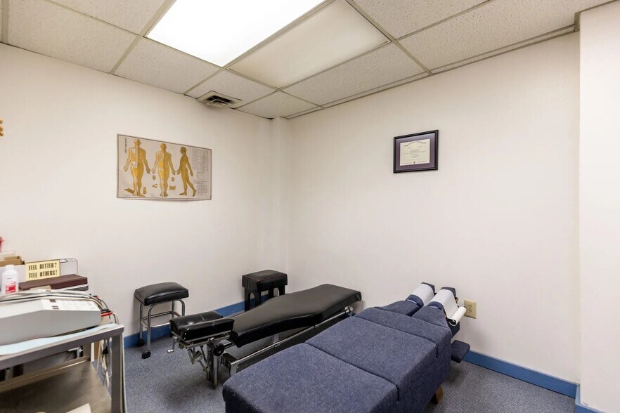 More Photos Of 104 W Main St, Mandan Medical For Sale