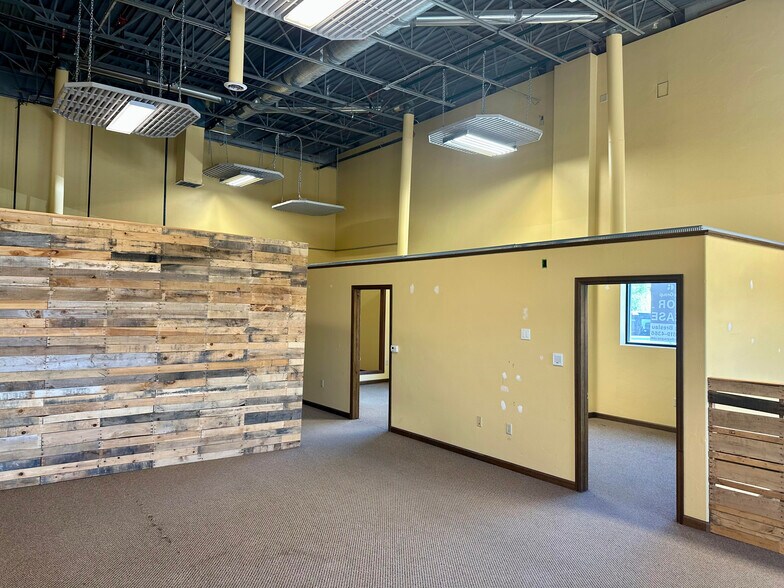 More Photos Of 2670 Copper Ridge Cir, Steamboat Springs Warehouse For Lease