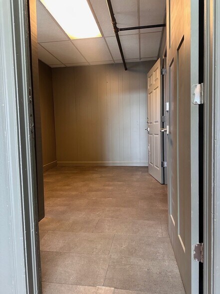 More Photos Of 1484 Washington St, Clarkesville General Retail For Sale