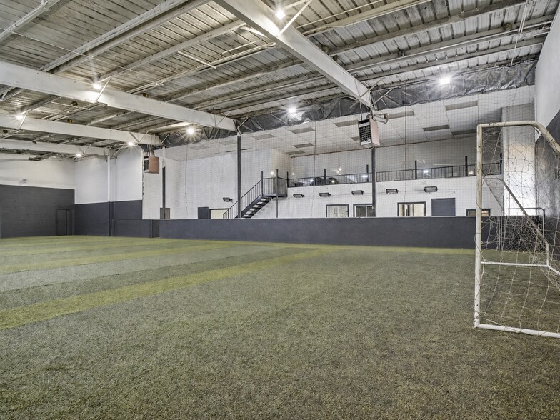 More Photos Of 400 N Macarthur Blvd, Oklahoma City Warehouse For Sale