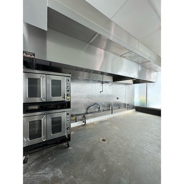 More Photos Of 1111 Wilshire Blvd, Los Angeles Apartments For Lease