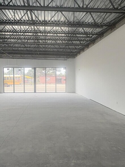 More Photos Of 2215 N Federal Hwy, Hollywood Restaurant For Sale
