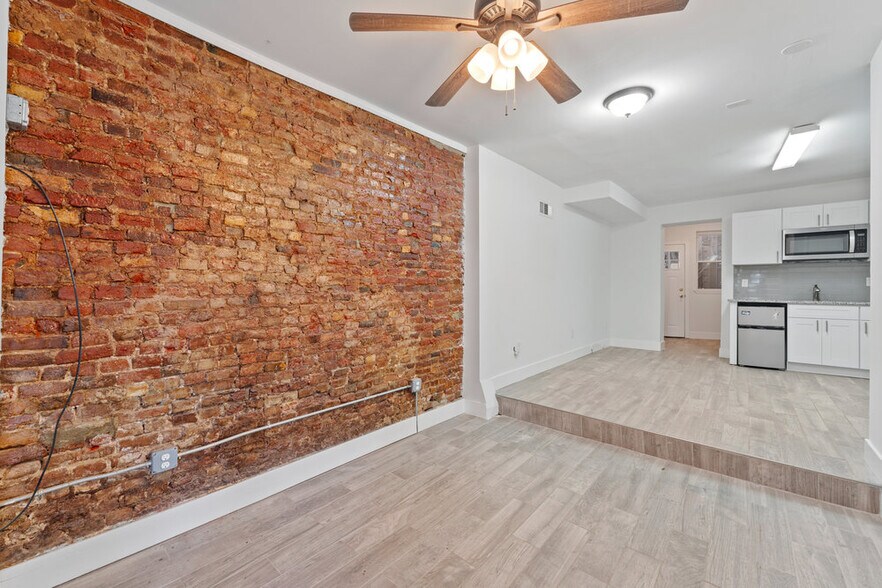 More Photos Of 1429 Frankford Ave, Philadelphia Office Residential For Sale
