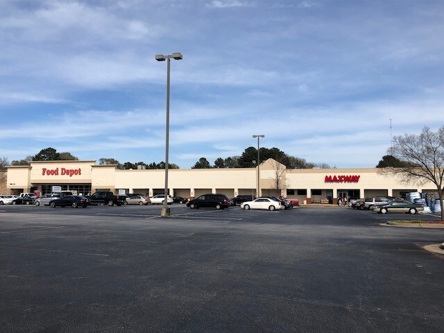 More Photos Of 564 Macon St, McDonough Unknown For Lease