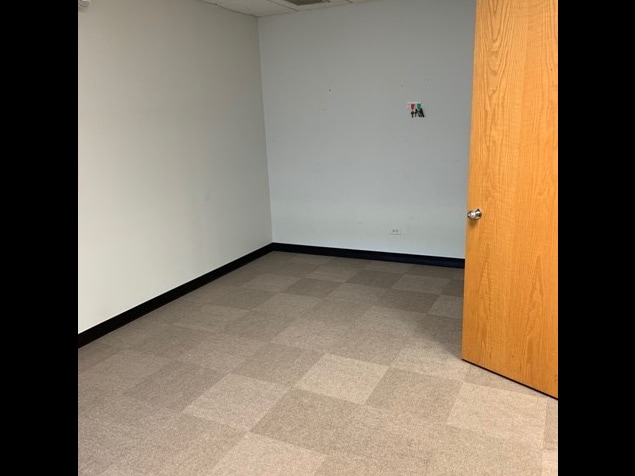 More Photos Of 350-370 Lexington Dr, Buffalo Grove Flex For Lease