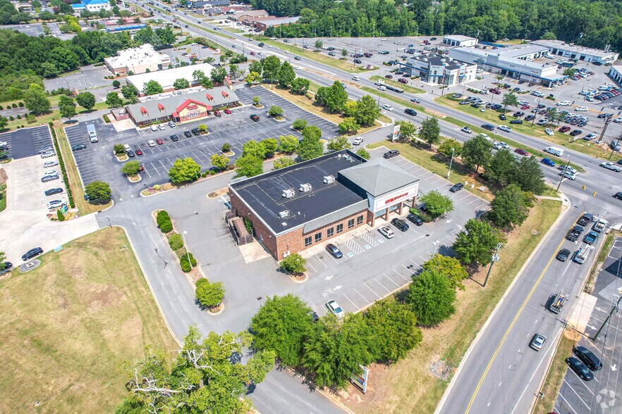 More Photos Of 2501 W Roosevelt Blvd, Monroe Drugstore For Sale