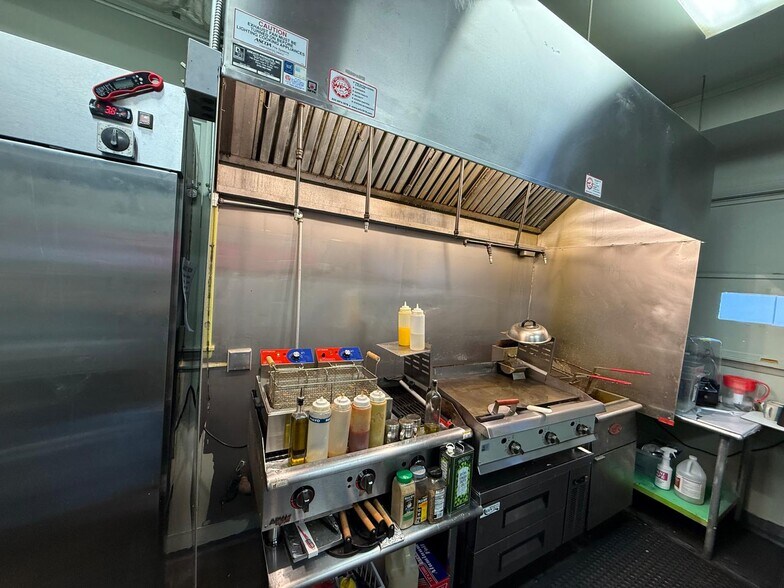 More Photos Of 2 Washington Rd, Westminster Restaurant For Sale