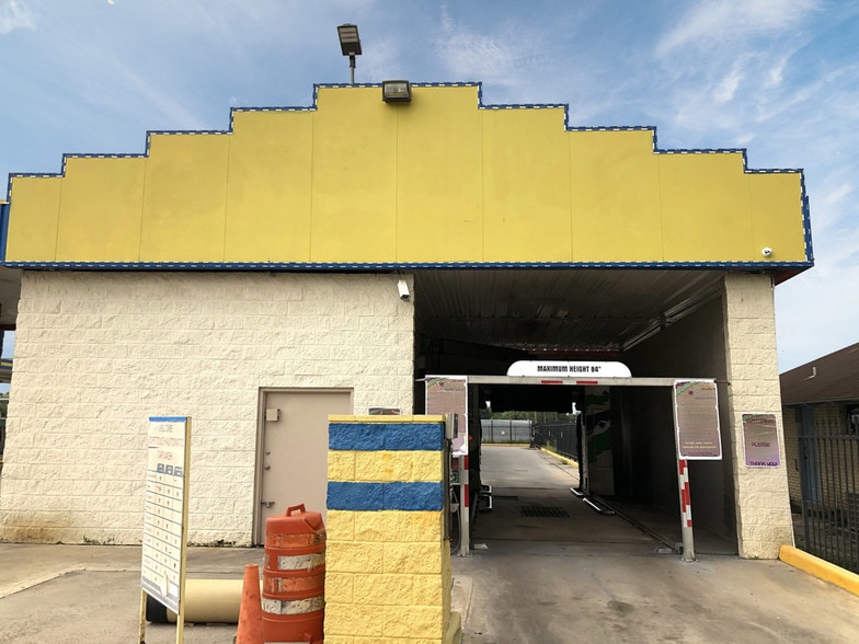 More Photos Of 1855 Richey Rd, Pasadena Carwash For Sale