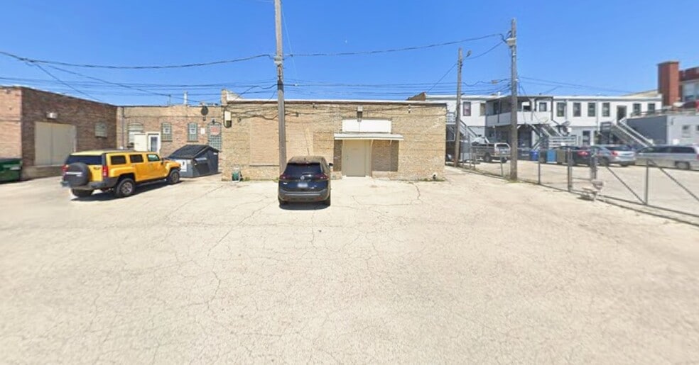Primary Photo Of 1111 Washington St, Waukegan General Retail For Lease
