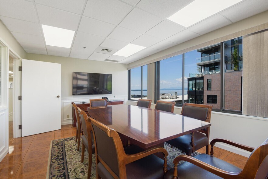 More Photos Of 84 Pine St, Burlington Office For Sale